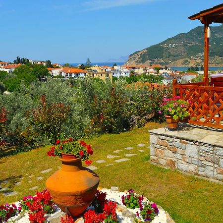 Remvi Apartments Skopelos Town Exterior photo